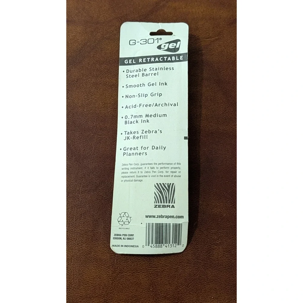Zebra G-301 Gel Retractable Pens Black Ink Medium 0.7mm 2 Count with 2 Refills